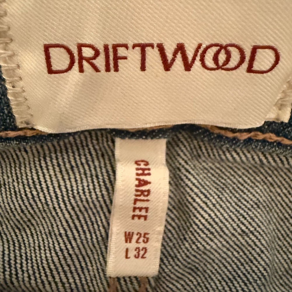 DRIFTWOOD Charlie size 25x32 Blue Wide-Leg Jeans with Orange Starfish Embroidery - Picture 3 of 5